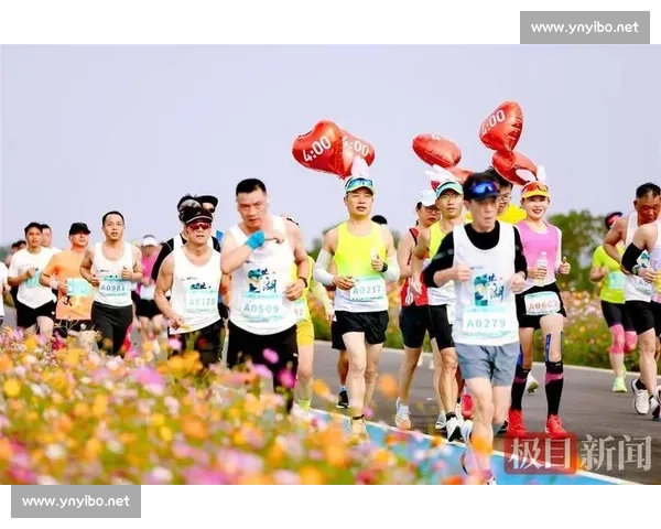 冠军挑担藕，热搜炸锅！2025 洪湖马拉松凭土味出圈